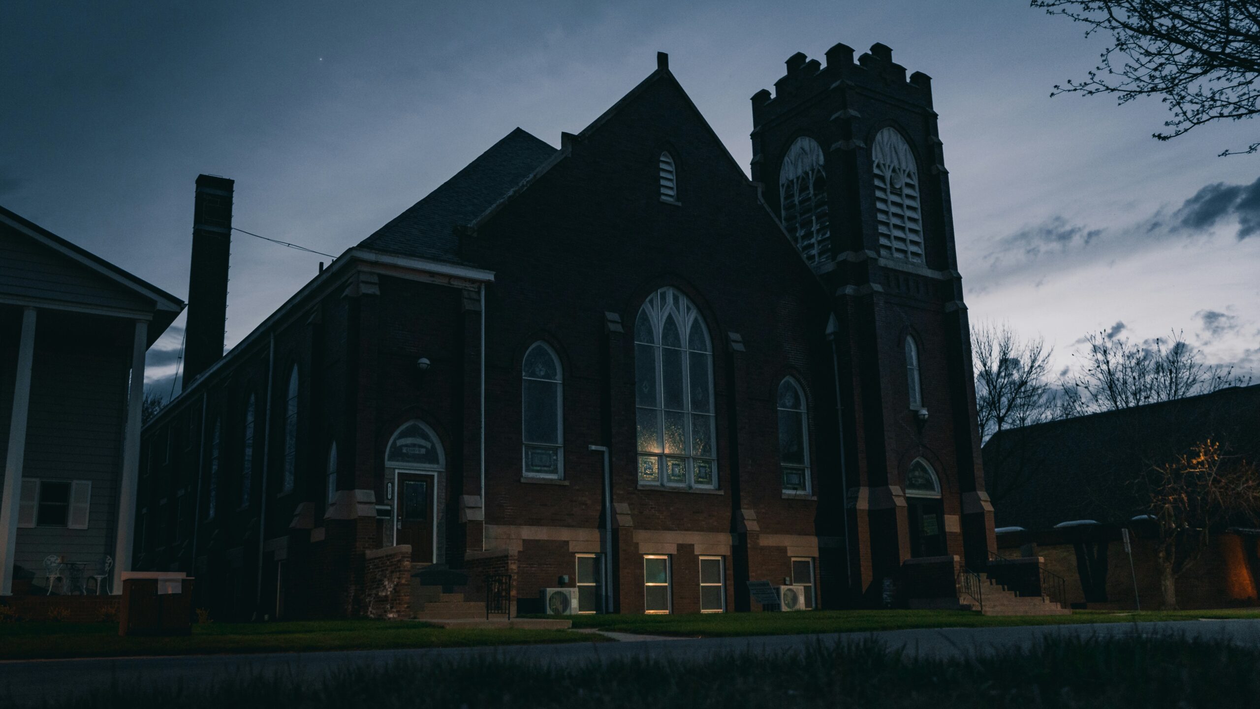 jason-rojas–qzTBNELZiQ-unsplash